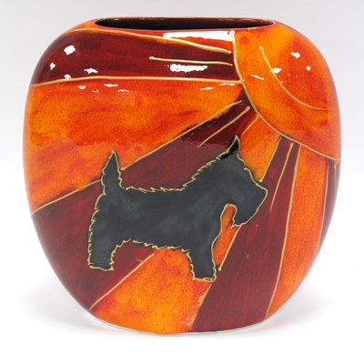 Lot 1230 - Anita Harris Large Purse Vase Deco Scottie Dog...