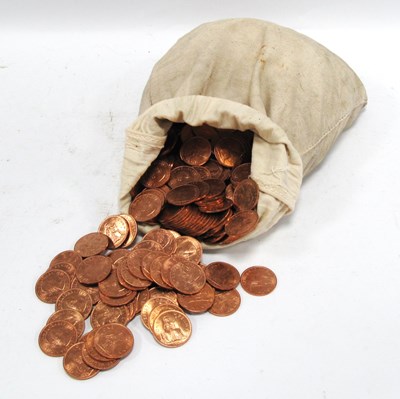 Lot 1396 - Large Collection Of Uncirculated GB 1967...