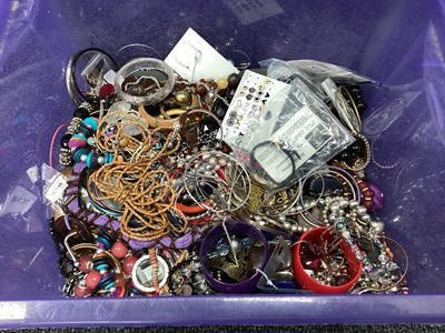 Lot 205 - A Quantity of Assorted Modern Costume...