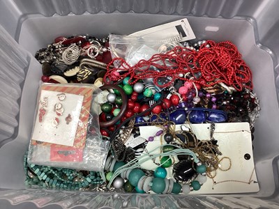 Lot 204 - A Quantity of Assorted Modern Costume...