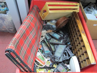 Lot 1092 - Model Makers Paints, signs, brushes, tray, egg...