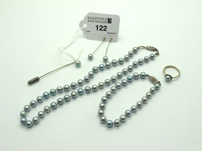 Lot 122 - A Single Strand Grey Blue Pearl Bead Short...