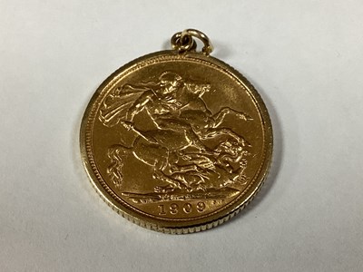 Lot 682 - 1909 Edward VII Gold Sovereign, in a loose mount.