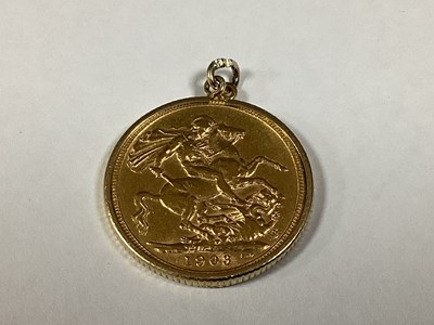 Lot 684 - 1908 Edward VII Gold Sovereign, in a loose mount.