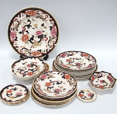 Lot 1192 - Masons 'Mandalay' pattern ware comprising of...