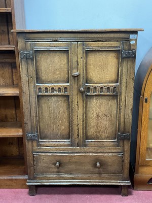 Lot 1578 - Oak Tallboy with knurled central band to...