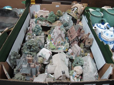 Lot 1067 - A Collection of Lilliput Lane Models,...