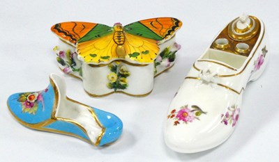 Lot 1082 - A Rockingham Porcelain Trinket Box Encrusted...