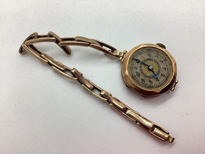 Lot 298 - A Vintage 9ct Gold Cased Ladies Wristwatch,...