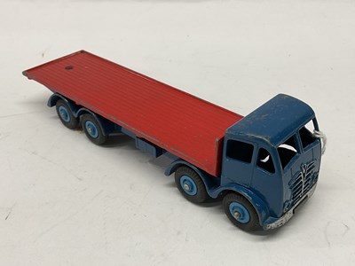 Lot 879 - An Original Dinky 2nd Series Ford No. 502 Flat...