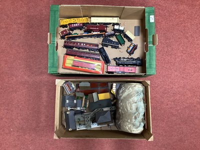 Lot 375 - A Quantity of OO Gauge Model Railway Items by...