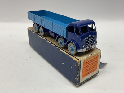 Lot 888 - Original Dinky Toys No 501 2nd Series Foden...