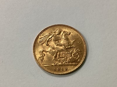 Lot 267 - 1913 George V Gold Half Sovereign.