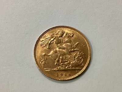 Lot 268 - 1914 George V Gold Half Sovereign.