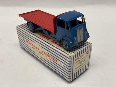 Lot 892 - Original Dinky Toys No 512 Guy Flat Truck, mid...
