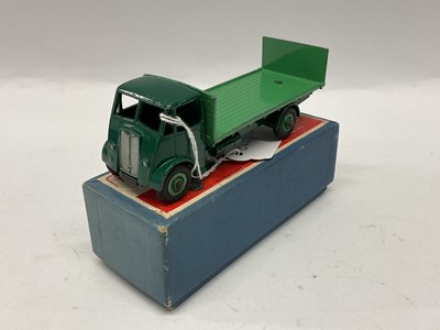 Lot 883 - Dinky Supertoys No 513 Guy Flat Truck with...