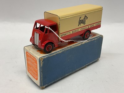 Lot 890 - Original Dinky Toys No 514 Guy Van 'Spratts',...