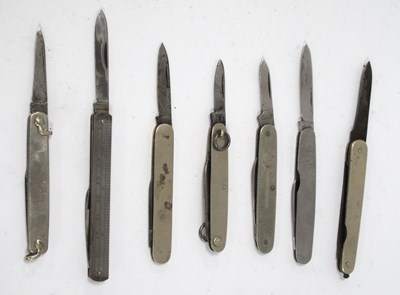 Lot 1298 - A Collection of Assorted Folding Pocket Knives,...