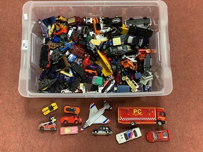 Lot 425 - A Quantity of Diecast and Plastic Model...