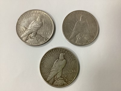 Lot 563 - Three 1922 USA Silver 'Peace' Dollars.