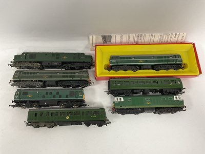 Lot 611 - Five 00 gauge BR Green diesels and a green two-...