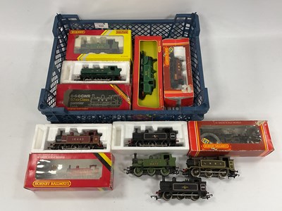 Lot 522 - Nine 00 Hornby and Triang-Hornby tank...