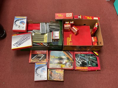 Lot 333 - A large quantity (two boxes) of Triang, Triang-...