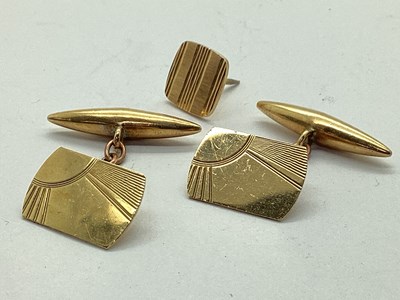Lot 331 - A Pair of 9ct Gold Gent's Cufflinks, the...
