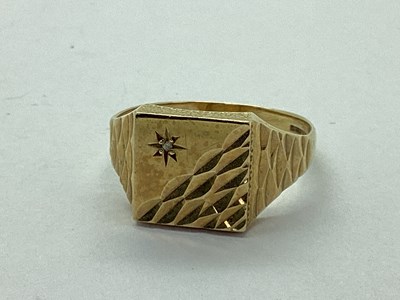 Lot 41 - A 9ct Gold Diamond Inset Signet Ring, the...