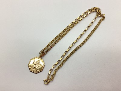 Lot 177 - A 9ct Gold Fancy Link Chain, suspending a 9ct...