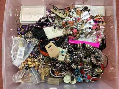 Lot 238 - A Quantity of Modern Costume Jewellery, etc :-...