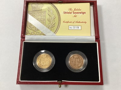 Lot 698 - Royal Mint UK Jubilee Gold 'Shield Back'...