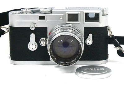 Lot 1384 - Leica DBP M3 35mm Rangefinder Camera 1959,...