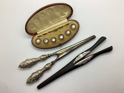 Lot 13 - A Pair of Hallmarked Silver Handled Glove...