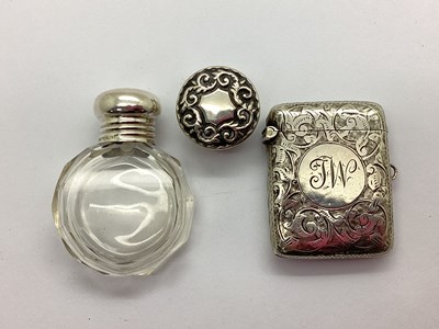 Lot 26 - A Hallmarked Silver Vesta Case, allover leaf...