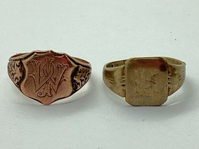 Lot 35 - A Vintage 9ct Gold Signet Style Ring,...