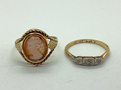 Lot 37 - A 9ct Gold Shell Carved Cameo Ring, (finger...