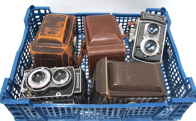 Lot 1397 - A quantity of twin lens reflex cameras...
