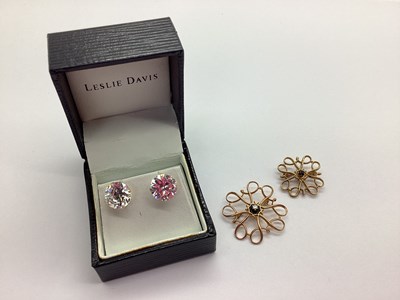 Lot 190 - A 1960's Diamond Set Openwork Brooch, claw set...