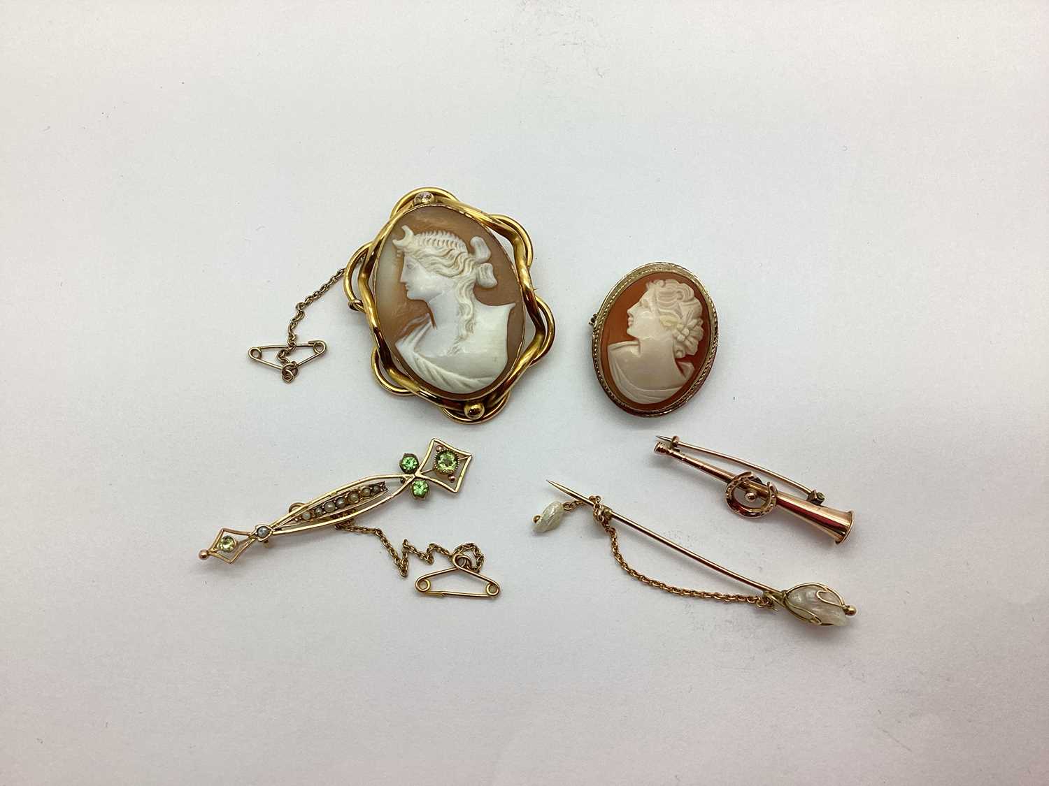 Lot 135 - A Baroque Pearl Bar Pin, together with an...