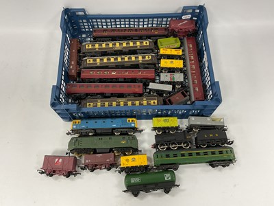 Lot 470 - Three British outline HO scale locomotives: a...