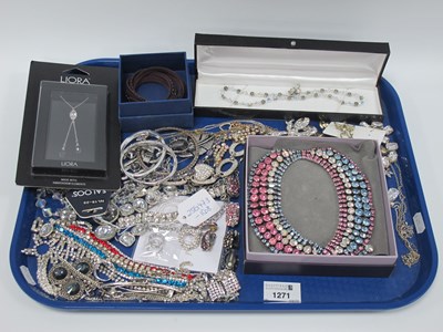 Lot 1271 - A Collection of Modern Costume Jewellery, to...