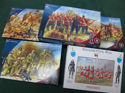 Lot 516 - Five Boxes of Plastic Model Soldiers, Figures....