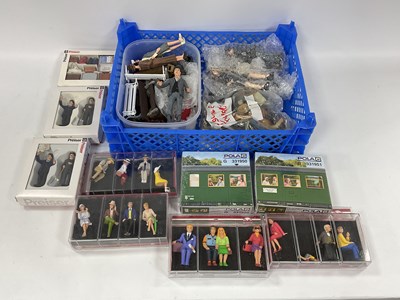Lot 451 - A Good Quantity of Loose and Boxed 10mm and...