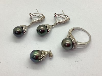 Lot 188 - A Pair of Modern 14ct White Gold Black Pearl...