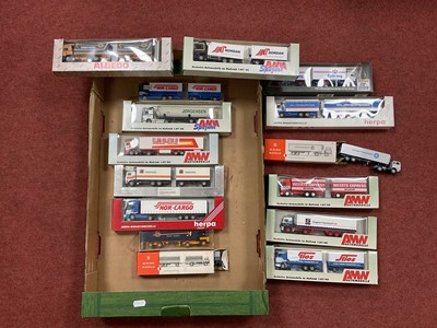 Lot 556 - Fifteen 1:87 / HO Scale Plastic Model...
