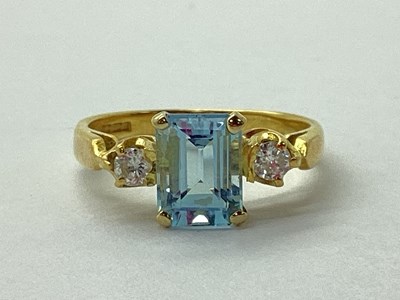 Lot 85 - A Modern 18ct Gold Aquarmarine Dress Ring,...