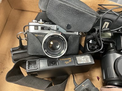 Lot 1028 - Cameras; Canon EOS300 with EF 28-90mm f/4-5.6,...