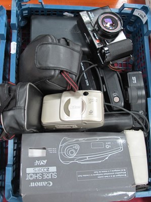 Lot 1386 - Point and shoot 35mm cameras mainly Canon...