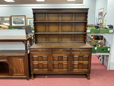 Lot 1556 - Oak Dresser, the rack top with knulled...
